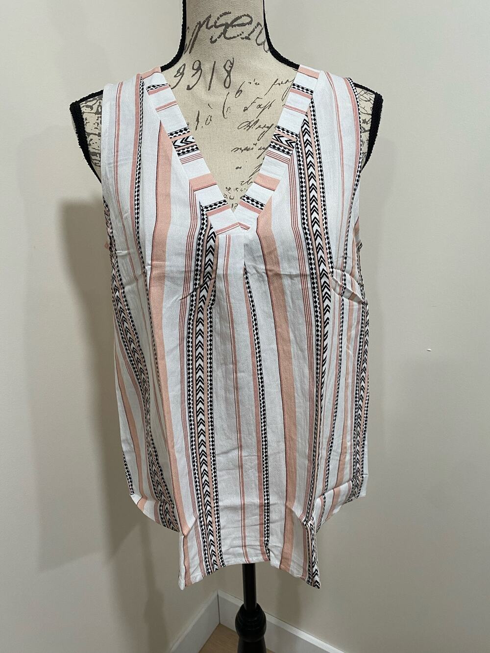 NWOT Mine Pink Tribal Striped Tank Top Shirt Size Medium